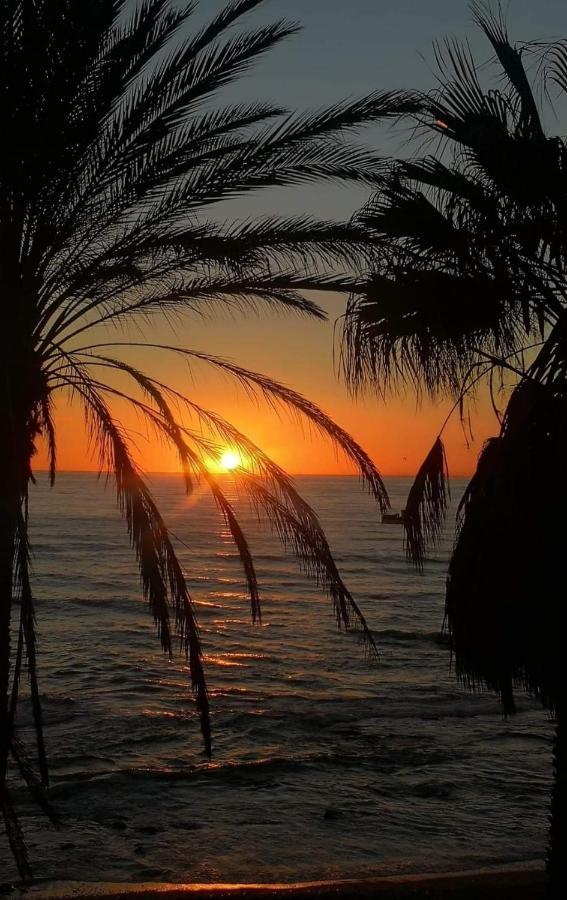 Benalbeach Casa Kito Dreams 1ª Linea Playa بينالماذينا المظهر الخارجي الصورة